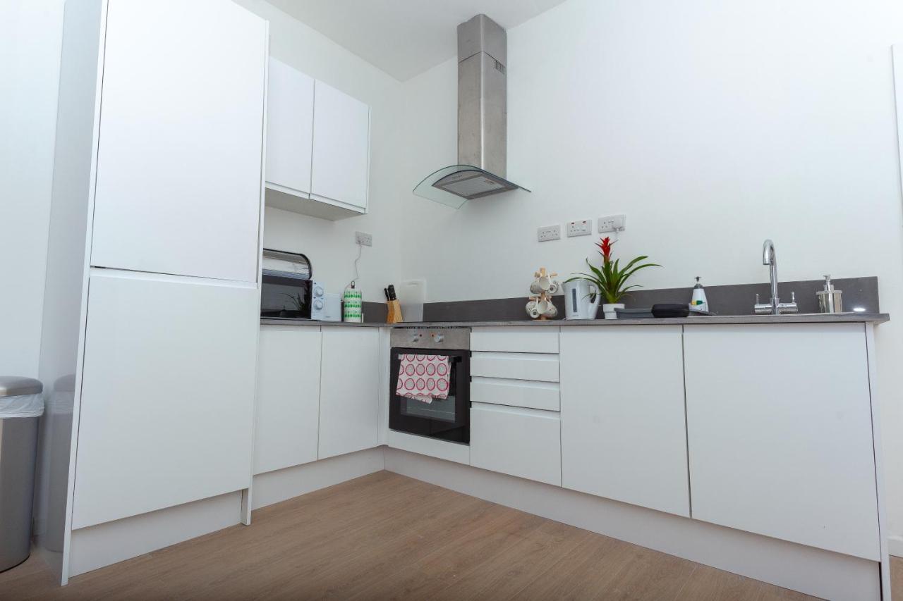 One Bedroom Serviced Apartment Smethwick F312 Birmingham Esterno foto